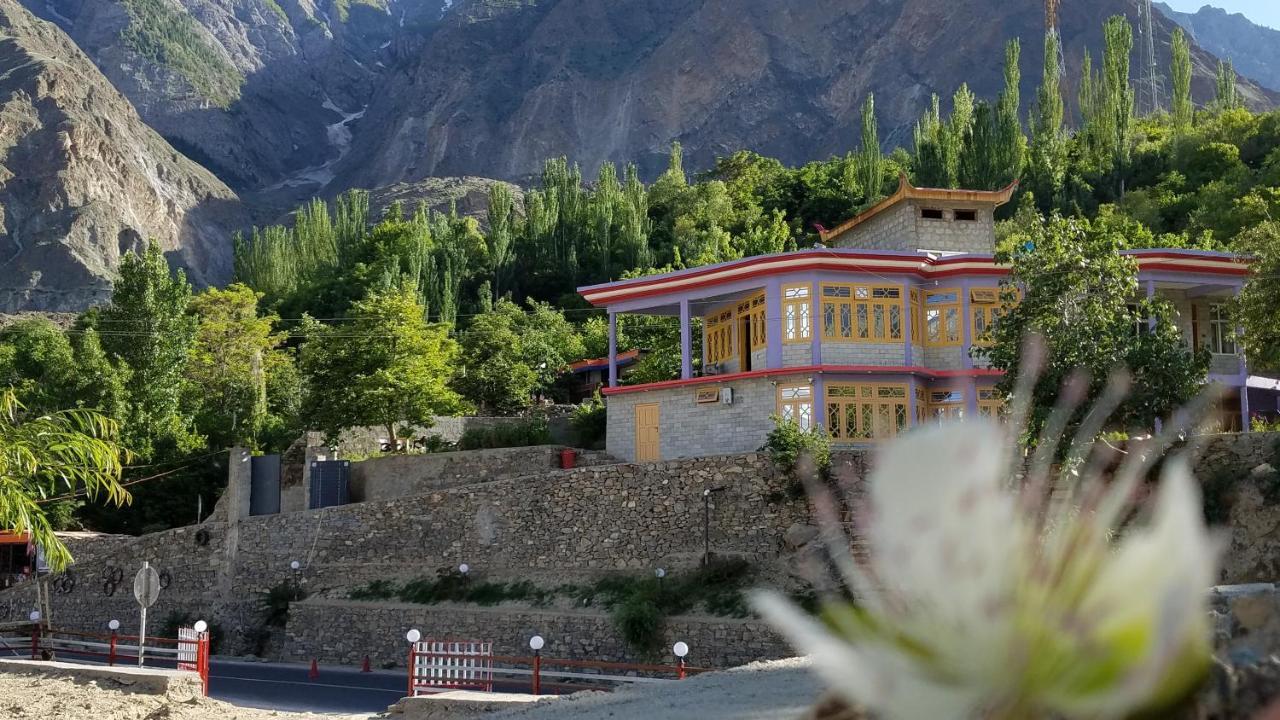 Hikal Guest House Karimabad  Exterior photo